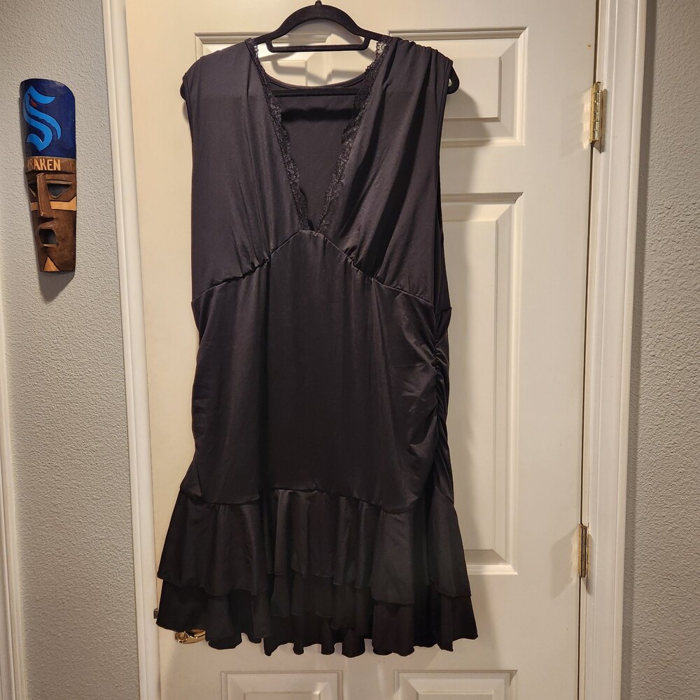 SHEIN Black Sleeveless Ruffle Hem Dress Size 4XL